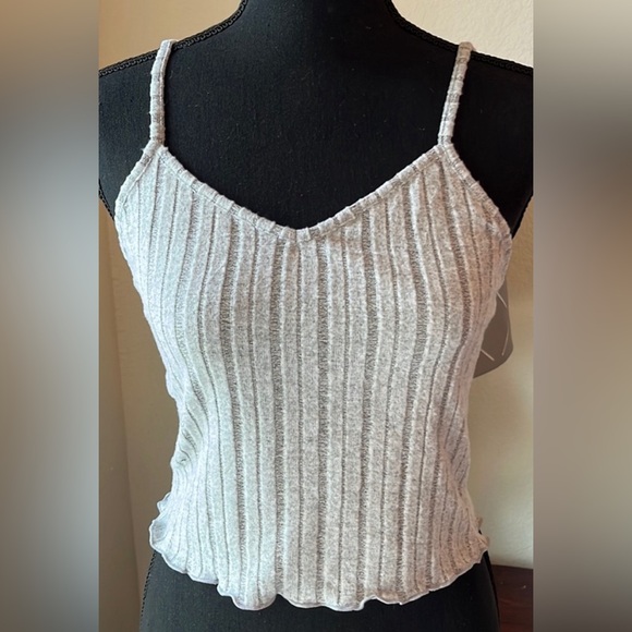 Gray crop top with adjustable straps Avidlove Medium NWT - Picture 2 of 8